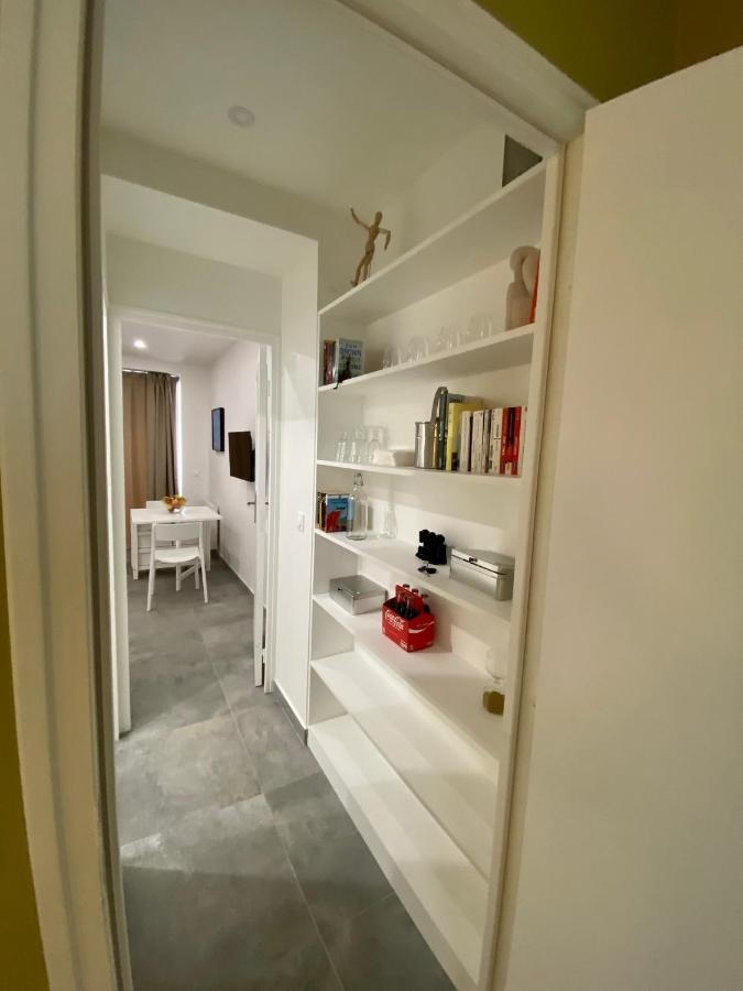 Chez Les Artistes De Menilmontant Apartment Paris Exterior photo