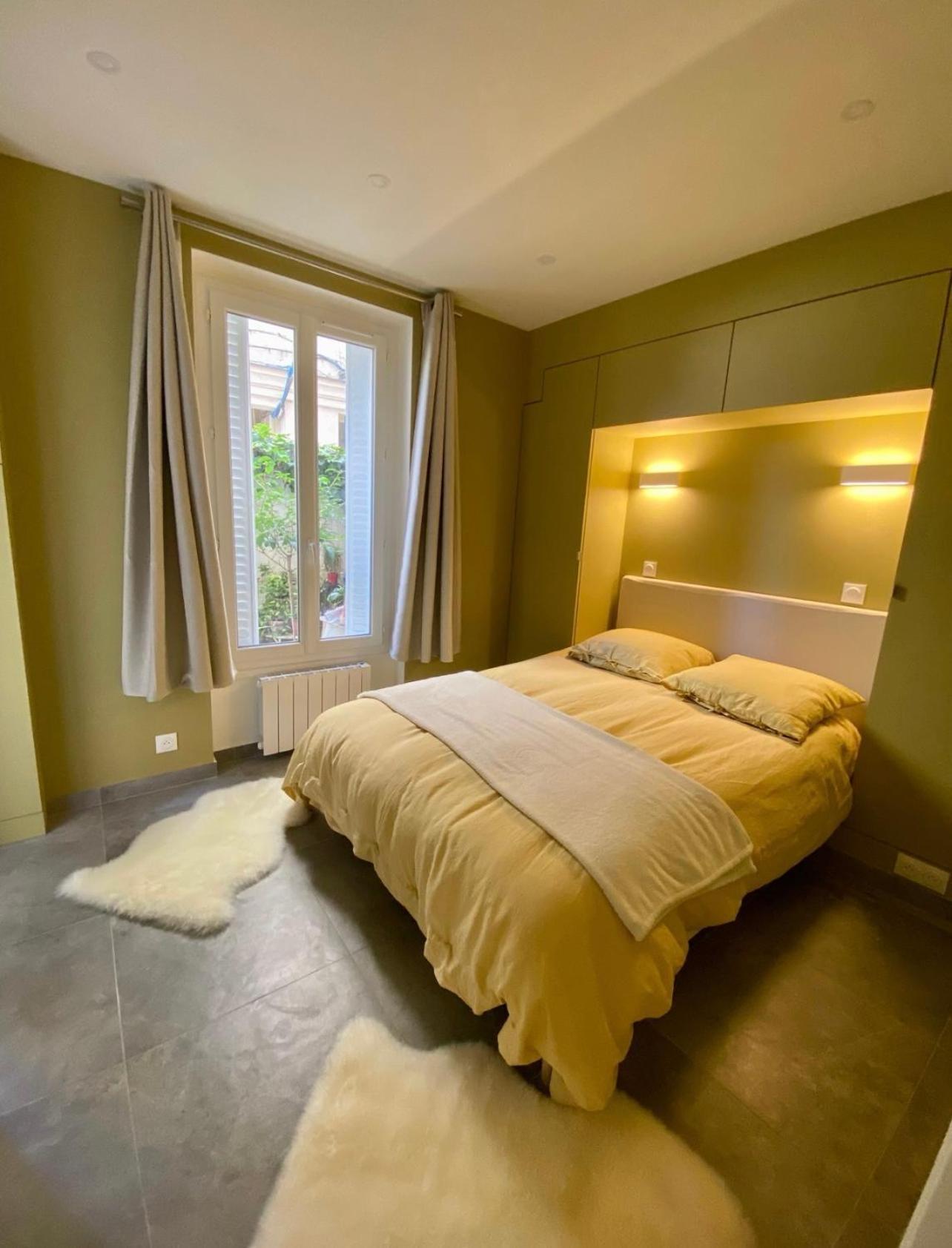 Chez Les Artistes De Menilmontant Apartment Paris Exterior photo