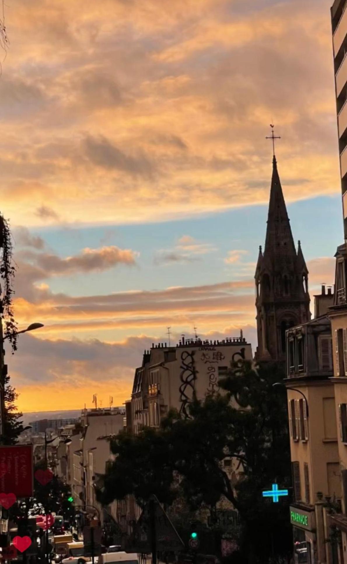 Chez Les Artistes De Menilmontant Apartment Paris Exterior photo