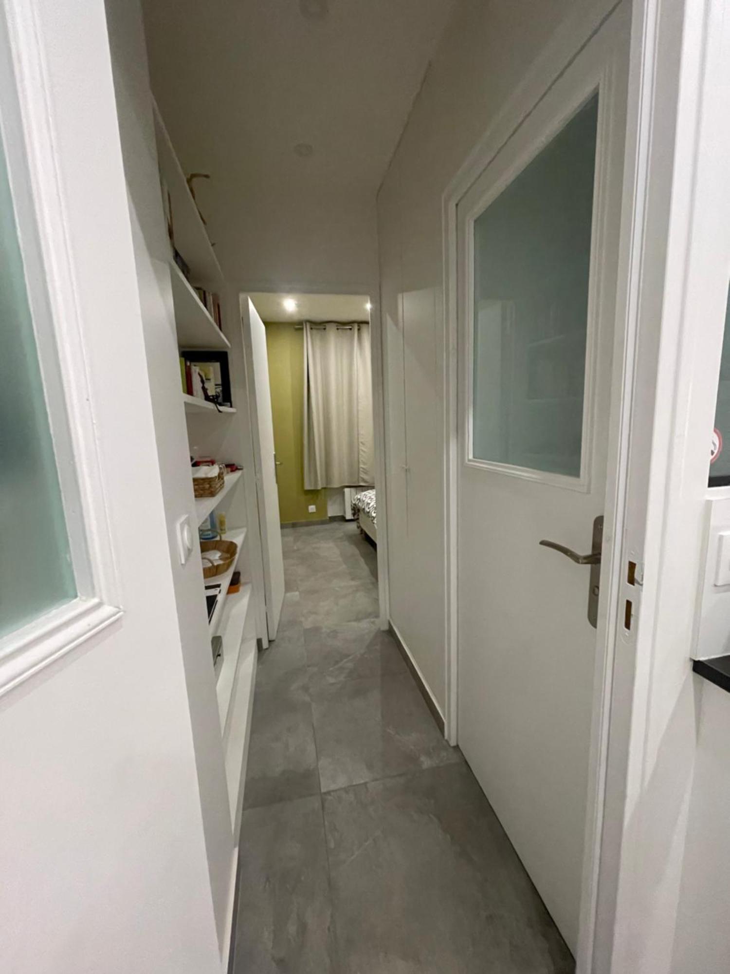 Chez Les Artistes De Menilmontant Apartment Paris Exterior photo